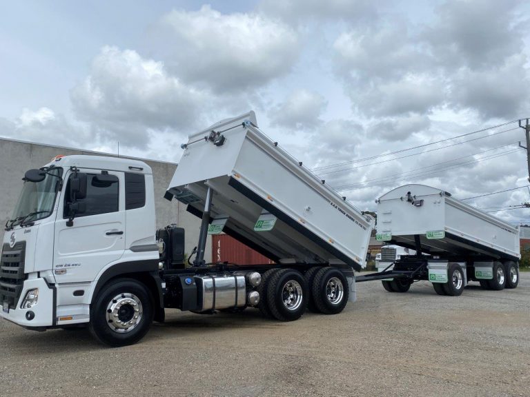 UD Quon Tipper Body with PBS 3 Axle Dog Trailer